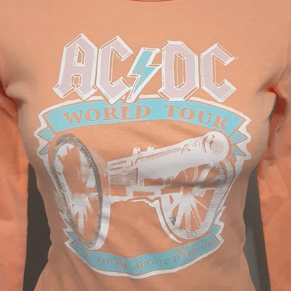 AC/DC Leidseplein World Tour Long Sleeve Graphic Band Tee XS Rock Concert Top - Picture 2 of 5